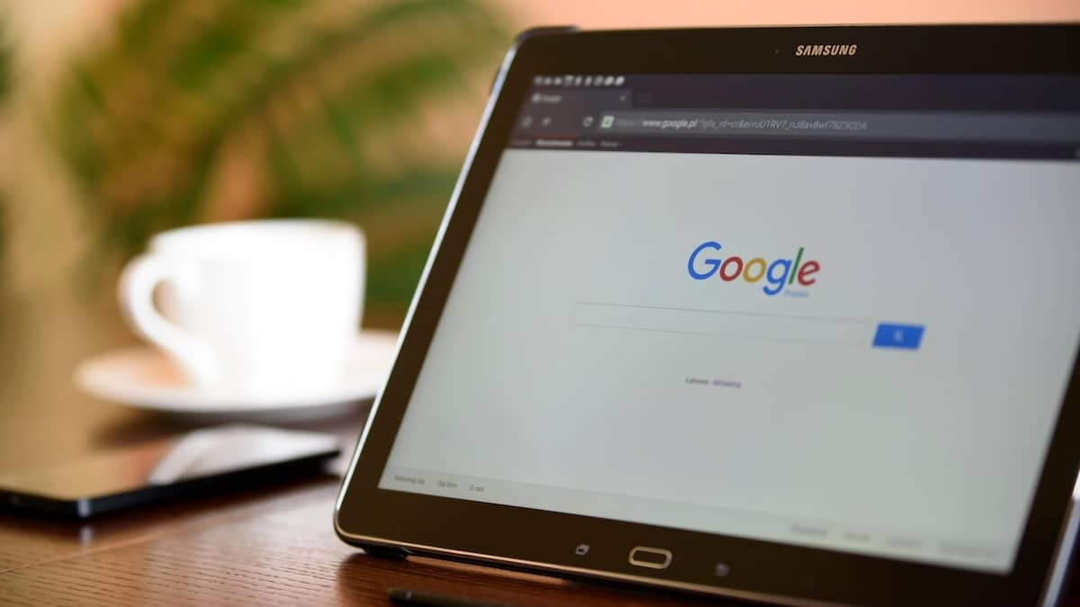 GOOGLE AI OVERVIEW sbarca in ITALIA. A cosa serve e come USA i DATI PERSONALI